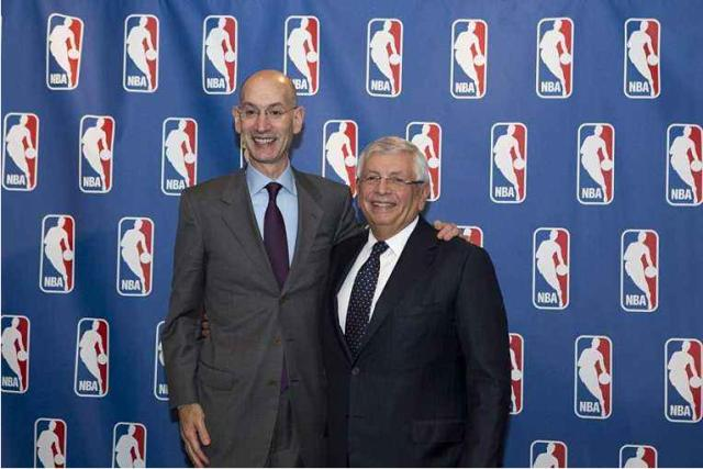 NBA常规赛焦点战精彩瞬间（NBA常规赛焦点对决高光集锦）