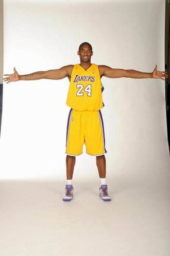 提前晋级女足亚冠8强，常卫魏：感谢老队员们的咬牙坚持（女足亚冠提前锁定八强，常卫魏致谢老将的坚守）