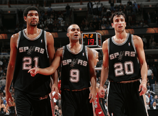 喜鹊9000万招揽谢什科，曼联理智退场是上策！（纽卡斥资9000万追谢什科，曼联理性撤退才是明智之举）