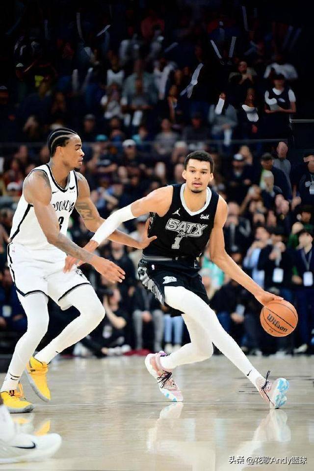 德转统计五大联赛最年长戴帽前10：莱万第8，C罗两度上榜（德转盘点五大联赛最年长上演帽子戏法TOP10：莱万第8，C罗两次上榜）