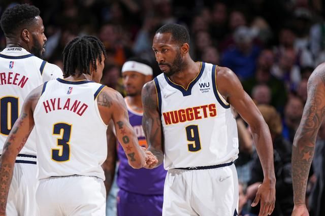 瓜帅：真正的赛季现在才开始；B席是我执教过的最佳球员之一（瓜迪奥拉：赛季从现在才真正开始，贝尔纳多-席尔瓦是我麾下顶级球员之一）