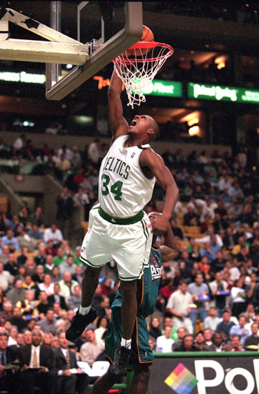 英媒：热刺已经放弃引入罗杰斯，恩迪亚耶成为首要目标（英媒：热刺弃签罗杰斯，恩迪亚耶成头号引援目标）